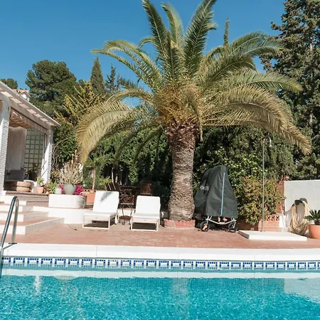 Villa Lina - Andalusian 3-bedroom With Pool & Ocean View *