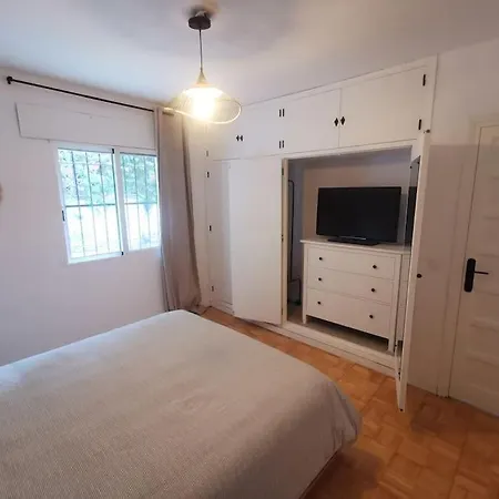Lina - Andalusian 3-bedroom With Pool & Ocean View *